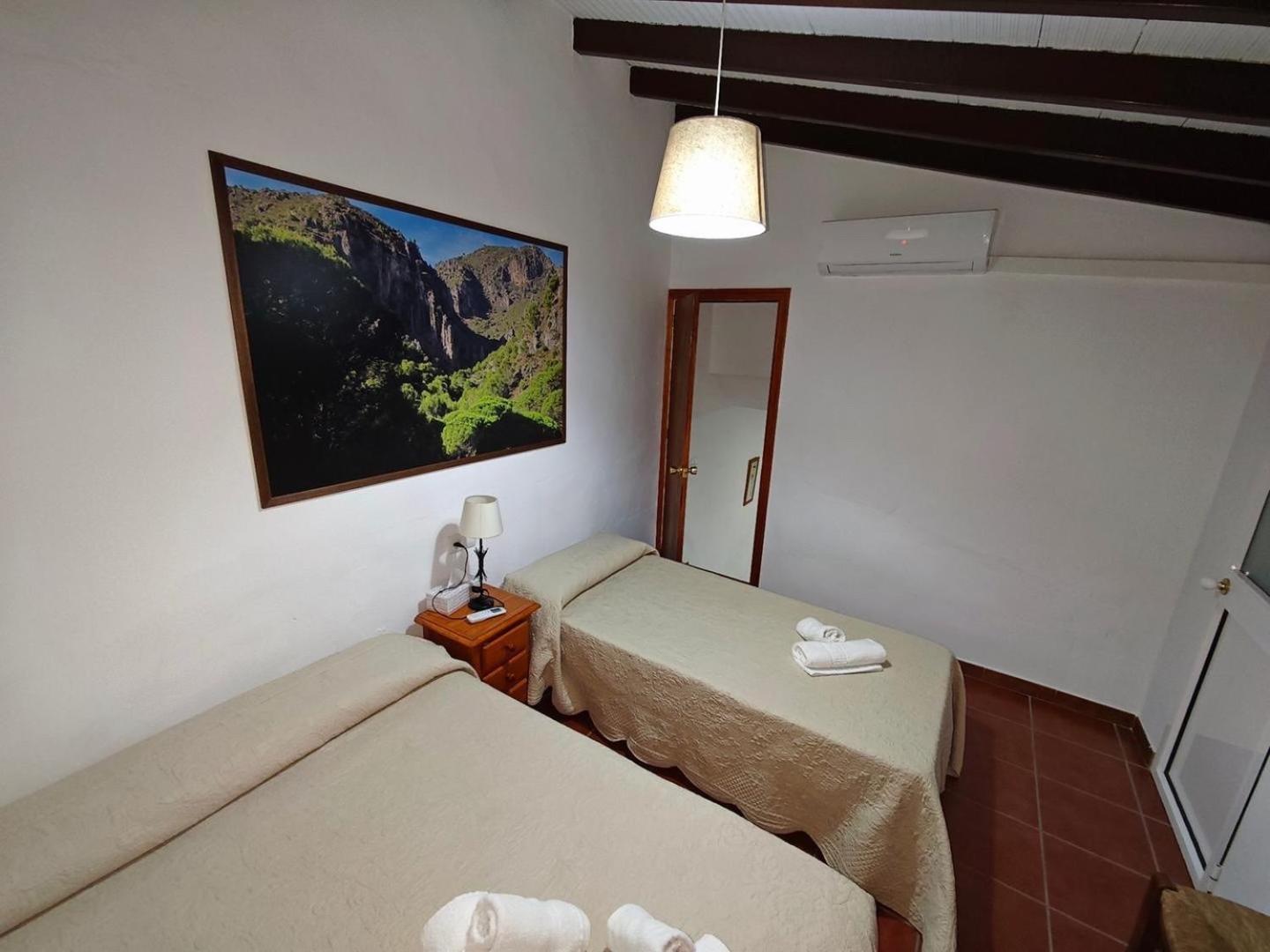 Apartamentos Rurales Entrecaminos Ardales Bagian luar foto